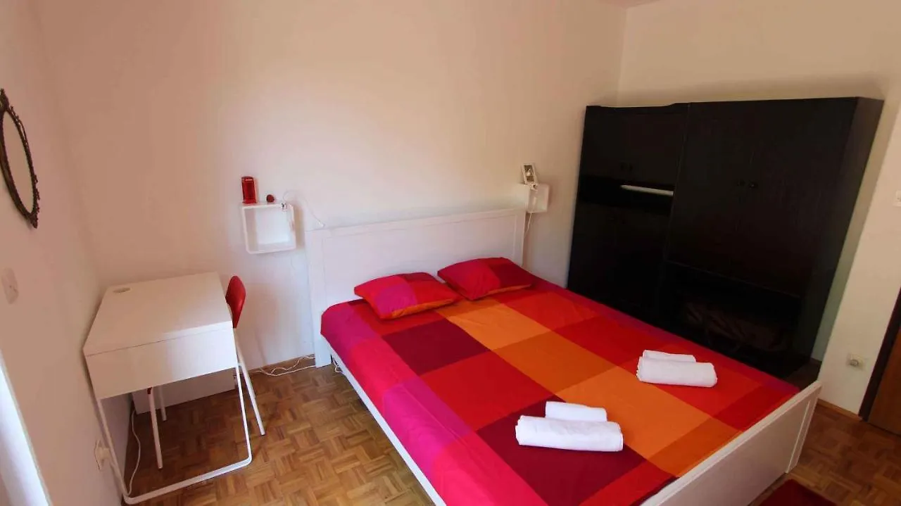 Apartment In Malinska/Insel Krk 13204