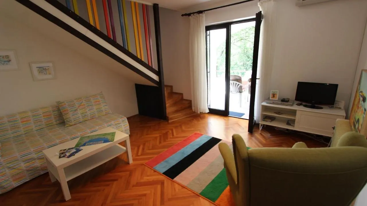 Apartment In Malinska/Insel Krk 13204
